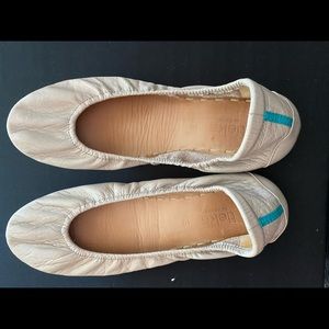 REHAB Tieks- Limited Feather Grey Sz 10